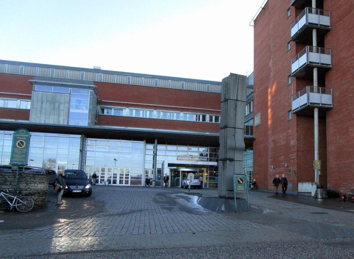 Sjarmerende Leilighet I Hjerte Av Tonsberg By Bagian luar foto