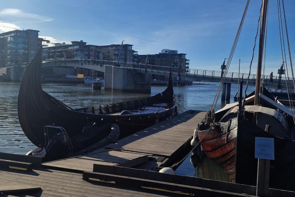 Sjarmerende Leilighet I Hjerte Av Tonsberg By Bagian luar foto