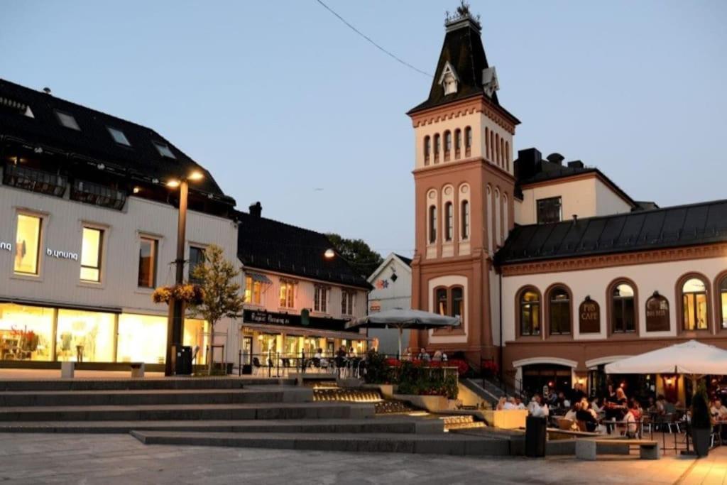 Sjarmerende Leilighet I Hjerte Av Tonsberg By Bagian luar foto